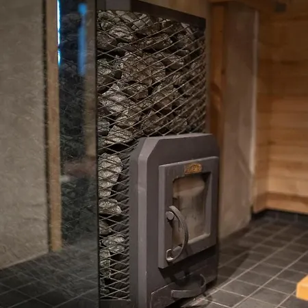 캡슐호텔 Peetri Talu Klaaskuplid Haapsalu Laehedal *