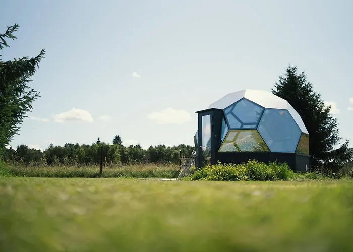 Kapselhotell Peetri Talu Klaaskuplid Haapsalu Laehedal