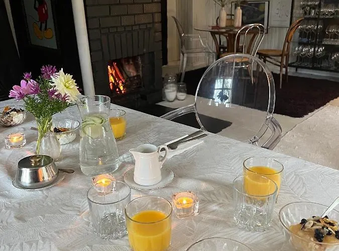 Peetri Talu Klaaskuplid Haapsalu Laehedal Kapselhotell