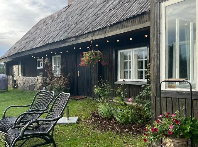 Peetri Talu Klaaskuplid Haapsalu Laehedal Rootsi